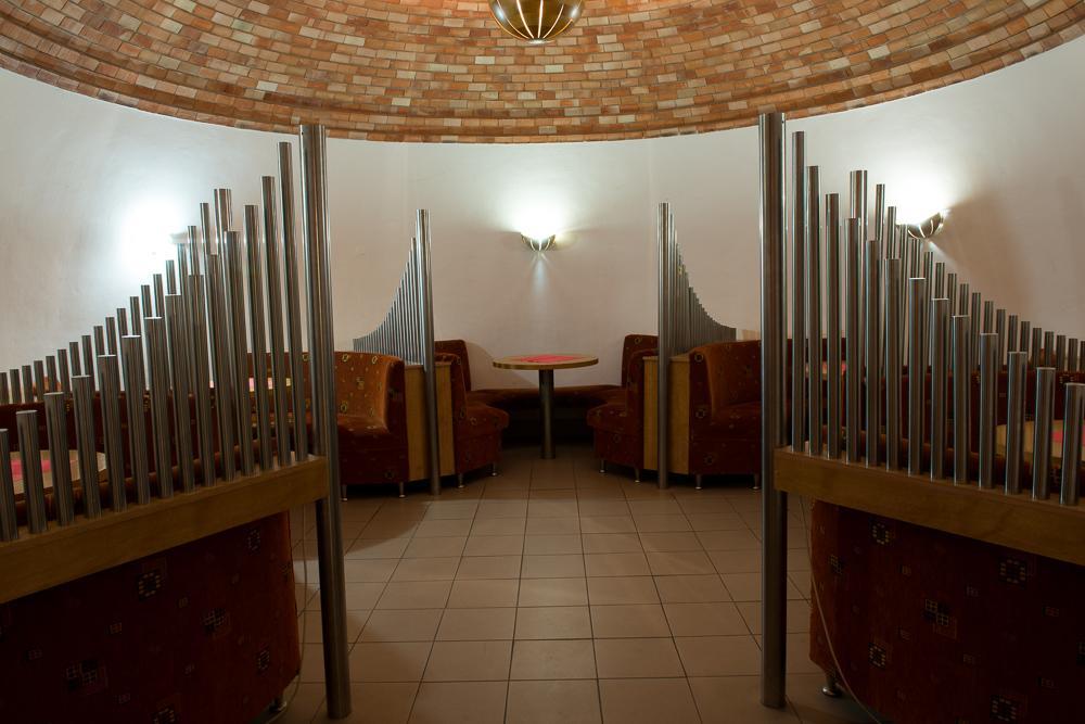 Břeclav Hotel Imos מראה חיצוני תמונה
