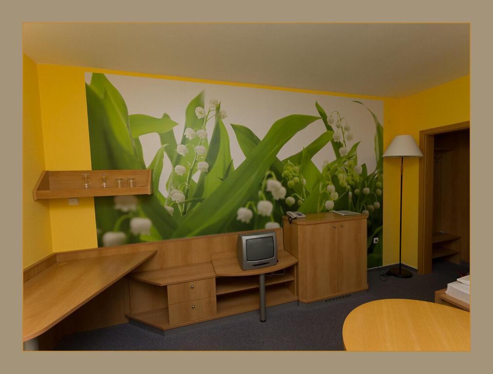 Břeclav Hotel Imos מראה חיצוני תמונה