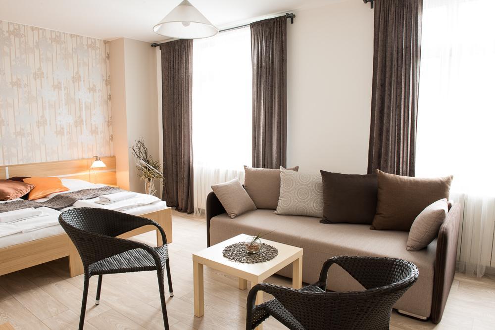 Břeclav Hotel Imos מראה חיצוני תמונה